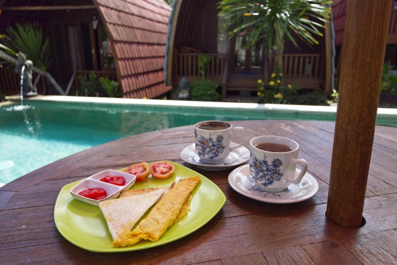 Dnr Lumbung Garden Hotel Toyapakeh Buitenkant foto